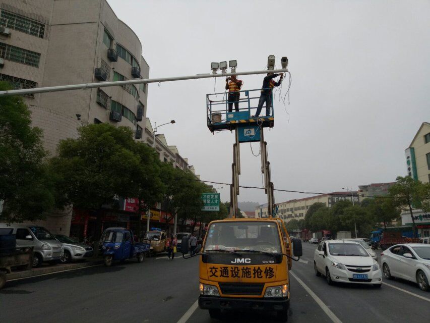 “數(shù)字化醴陵”項目電子警察設(shè)備安裝